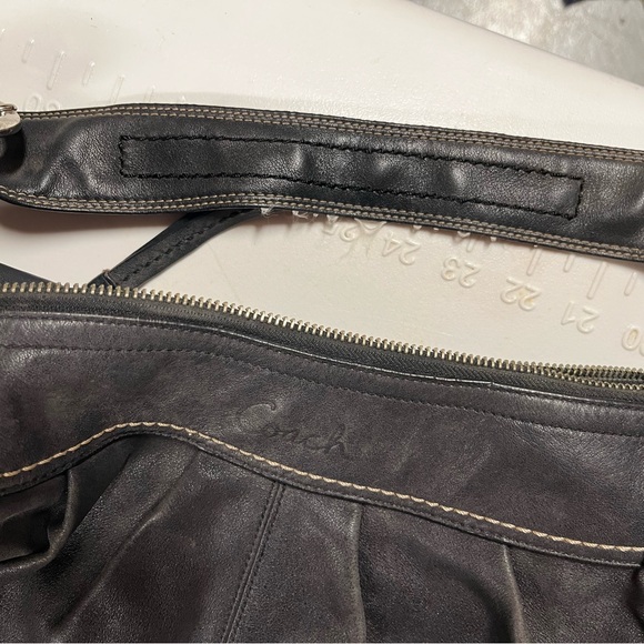 Black Leather coach bag - Picture 2 of 10